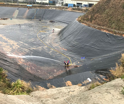 青秀废水池清理